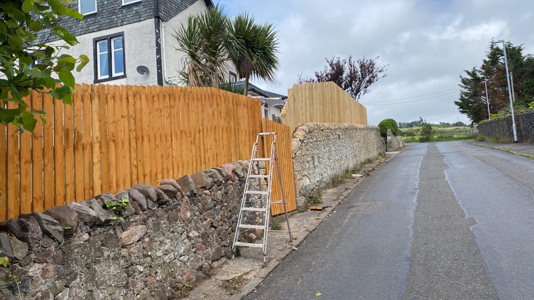 527FE804-C8D1-4A61-8426-385A6A062F51 Fencing Services